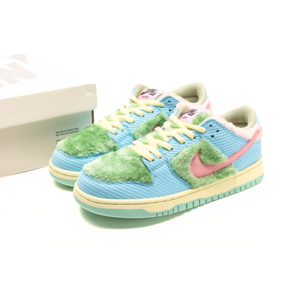 Nike SB Dunk Low Verdy Visty