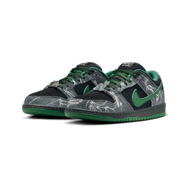 Nike x There Skateboard SB Dunk Low Pro 'Anthracite Gorge Green'