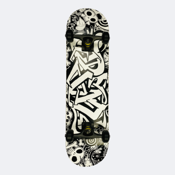 North East Maple Complete Skateboard – Blakout